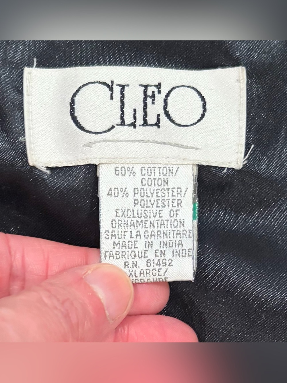 Vintage CLEO Christmas Holiday Vest Black Velvet Embroidered Teddy Bear XL - Picture 2 of 10